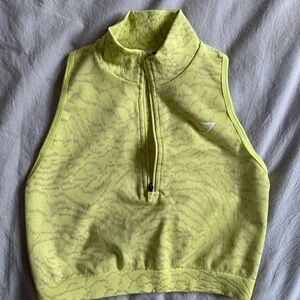 Gym shark top never worn size M